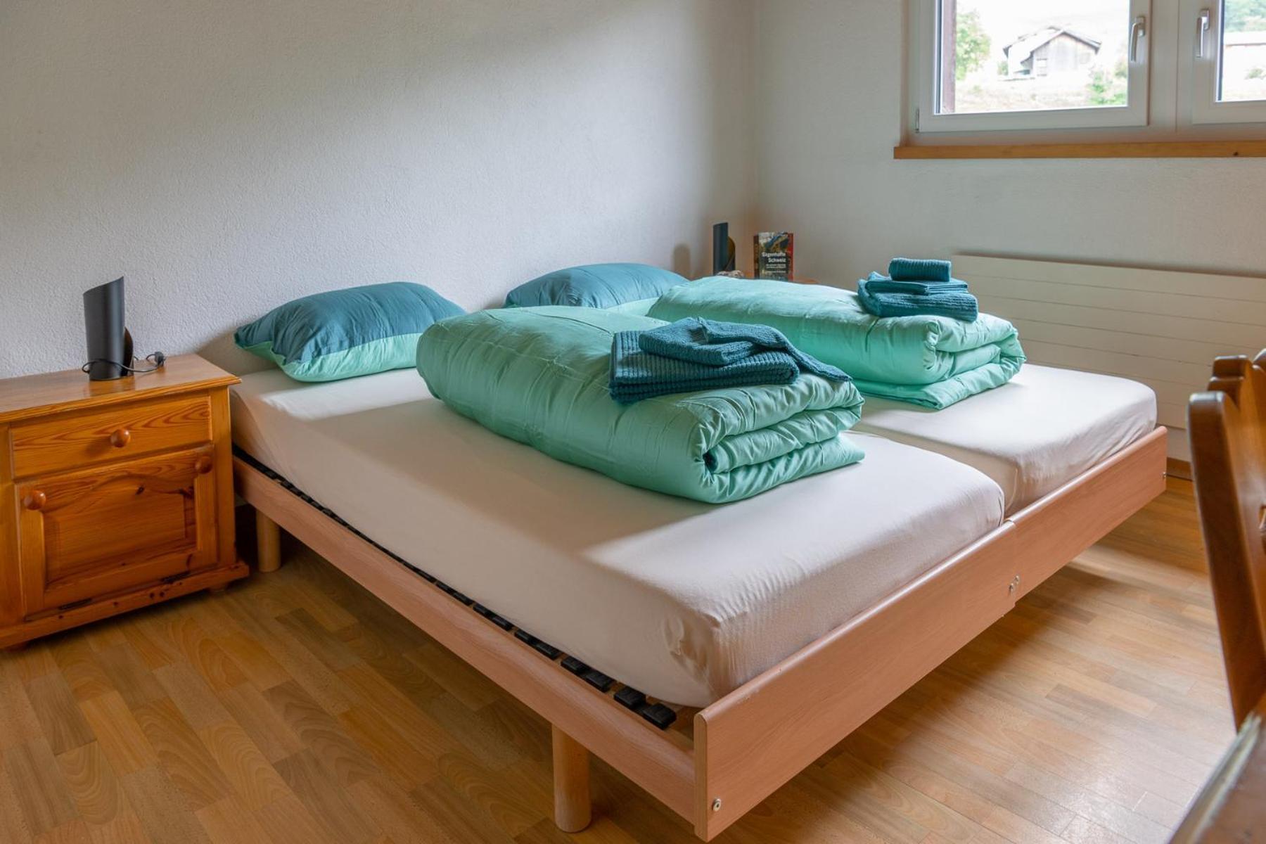 Chrona Bed&Breakfast Jenaz Habitación foto